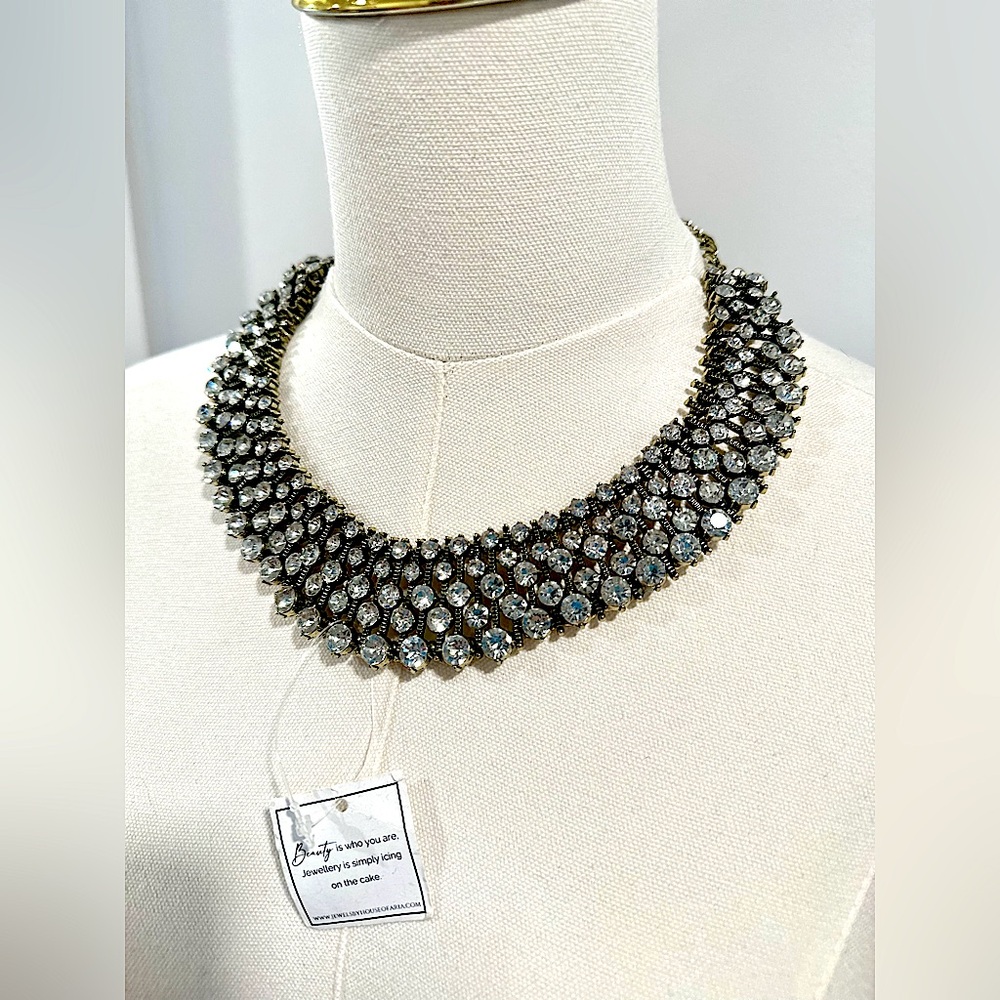 NWT Vintage Look Crystal Statement Collar Necklace by House of Aria